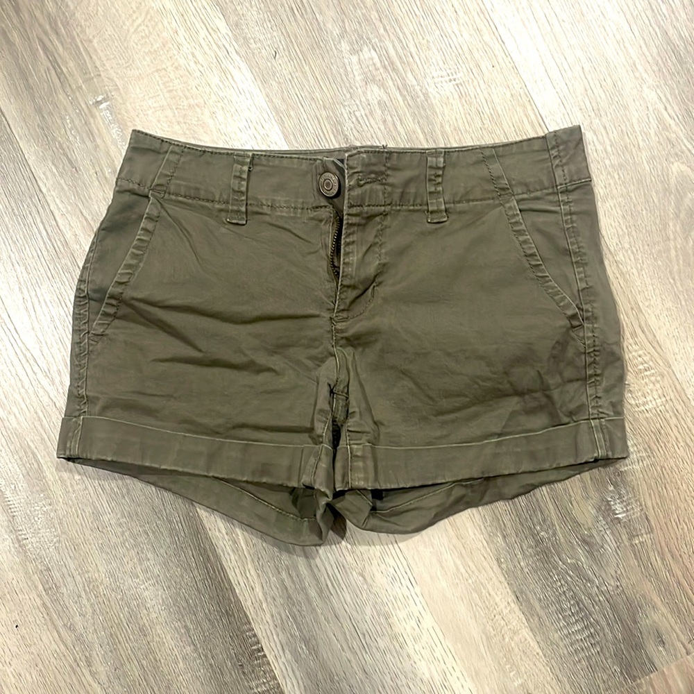 AERO MIDI Short military green